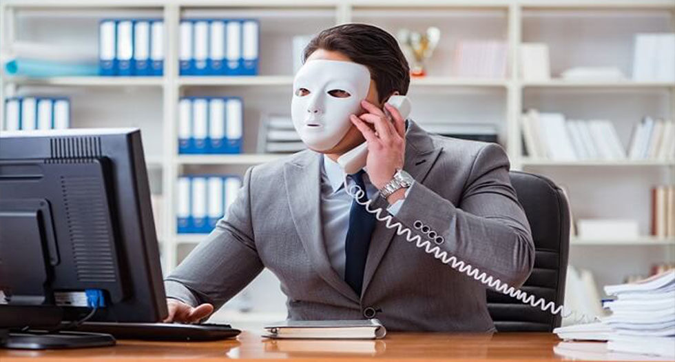 Huzurum Bozuldu / Komşum Rahatsız Ediyor / Sosyal Medyada Hakaret